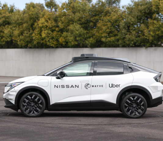 Mobilità autonoma a Tokyo: Nissan e Uber scelgono l’AI di Wayve