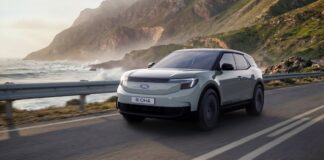 Ford Explorer 2026: debutta la batteria LFP e la serie Collection
