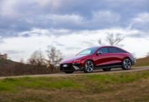 Nuova Hyundai IONIQ 6: Autonomia fino a 680 km e ricarica 800V