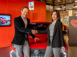 Successo Nuova Renault Clio: 10.000 ordini e il boom del Full Hybrid