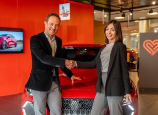 Successo Nuova Renault Clio: 10.000 ordini e il boom del Full Hybrid